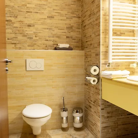Hotel Max 3*