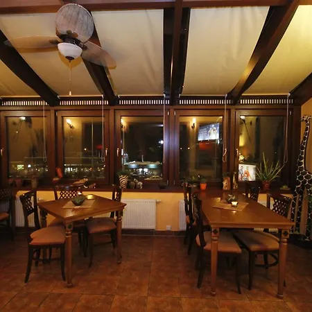 Max 3* براتسيلافا