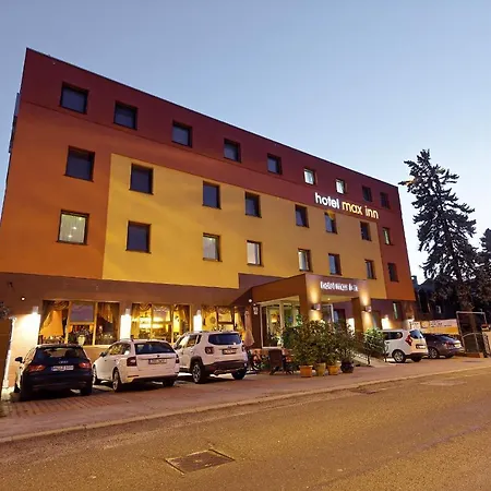 Max Hotel 3*