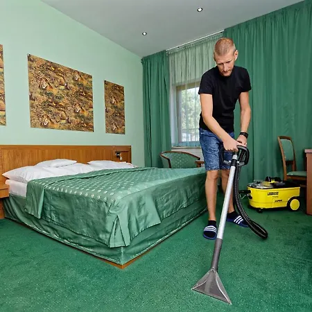 Szálloda Max 3*