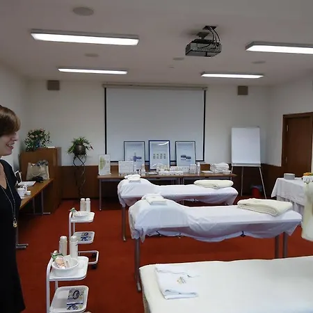 فندق Max براتسيلافا