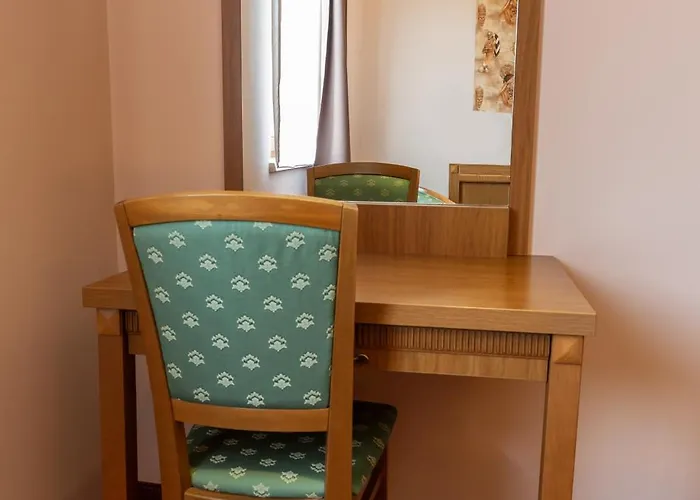 Max Ξενοδοχείο