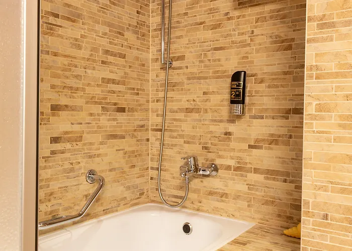 Max Ξενοδοχείο 3*