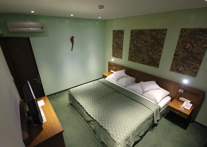 Max 3* Μπρατισλάβα