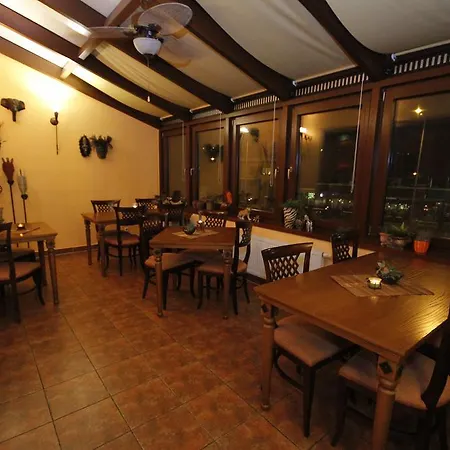 Max 3* ברטיסלאבה